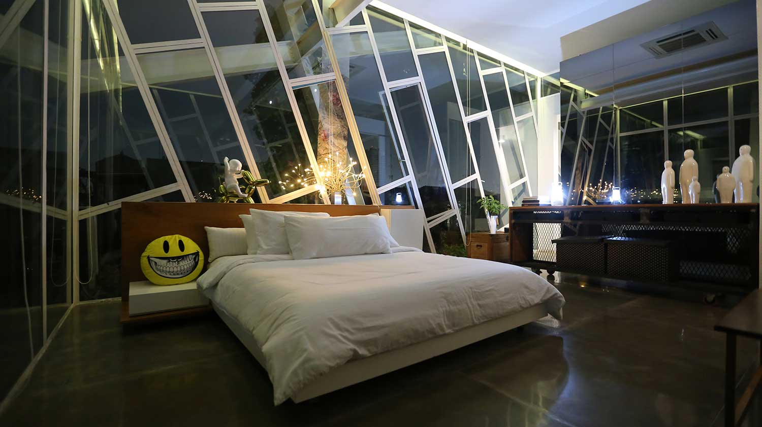 Extraordinary Landmark