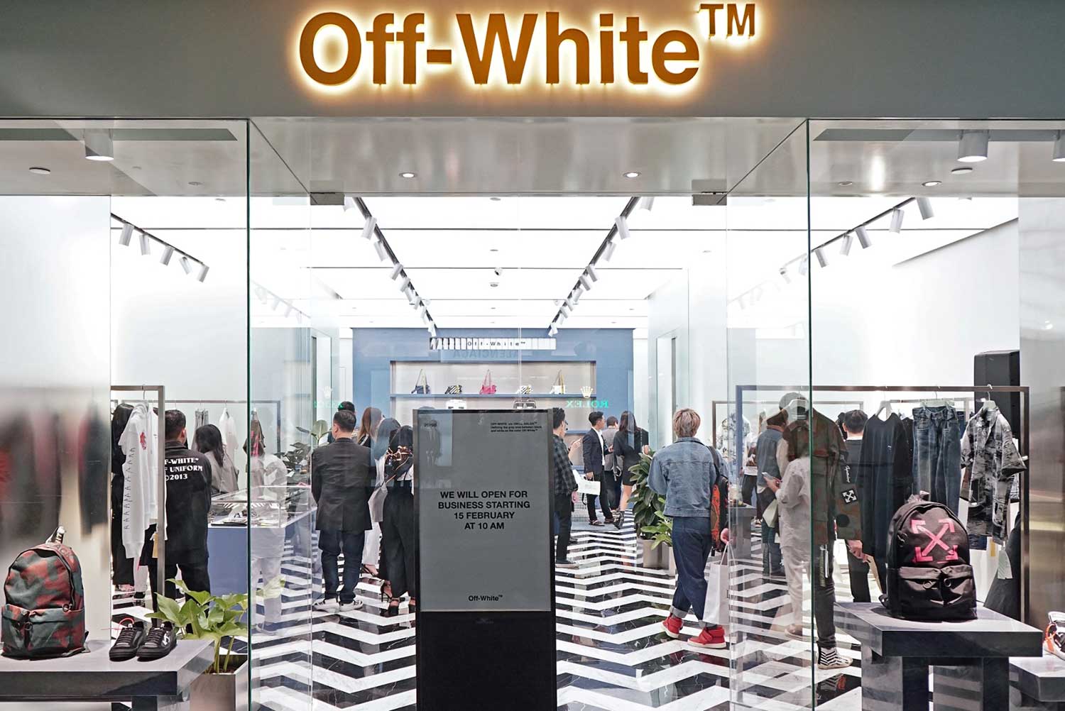 OFF-WHITE