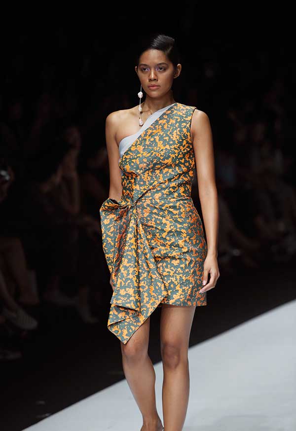 Indonesia Fashion Forward presents I.K.YK, Peggy Hartanto, Toton